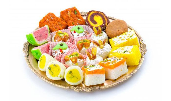AGGARWAL SWEET CENTER (in Munirka Market Sweets Shop))