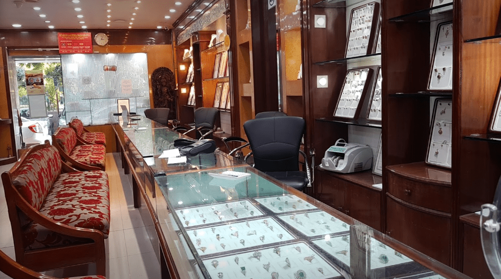 GOLD & SILVER PALACE (Galleria Market)
